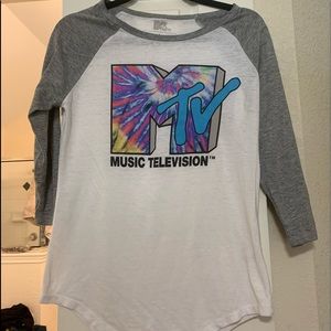 3/4 sleeve MTV tee shirt